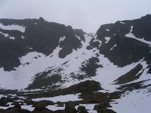 West Gully, Braeriach: Coire Bhrochain: West Gully, 21st of May 2006 Photo: Scott Muir