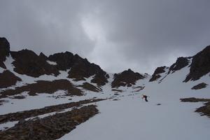 Glas Toll a' Bothain, Liathach: Glas-Toll a' Bothain: The main gully line is up and left of the skier, and the alternative is directly above. Photo: Scott Muir