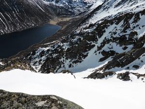 Avalanche Alley, Sgòr Gaoith and Sgòran Dubh Mòr: Looking into the top bowl of the gully Photo: Scott Muir