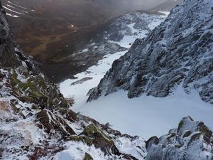 Glissade Gully, Ben Macdui: Stob Coire Sputan Dearg: Looking down into Glissade Gully Photo: Scott Muir