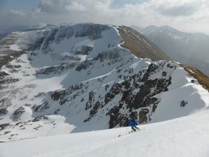 East Face / Right Gully, Sgùrr an Lochain, Kintail: Scott Burnett setting off down the East Face Photo: Scott Muir