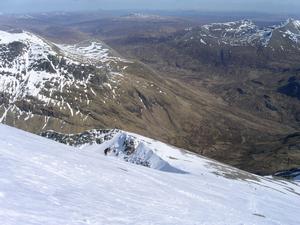 Coire Leis, Ben Nevis: Descending the East ridge from the summit of Ben Nevis Photo: Scott Muir