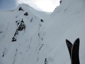B Gully, Corrie Fee, Mayar: The ice pitch to the left, and the diagonal ramp into the upper bowl, taken from the small arete. Photo: Scott Muir