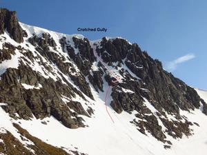 Crotched Gully, Cairngorm: Coire an t-Sneachda: Crotched Gully, May 2013 Photo: Peter Mackenzie