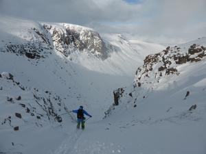 Smooth Chute, Loch Avon Basin: Scott Burnett heading for the chute in 2016 Photo: Scott Muir