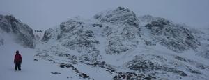 Y Gully, Carn an Tuirc: Coire Kander: Y Gully, and the icefalls on the northeast facing backwall of the corrie. Photo: Scott Muir