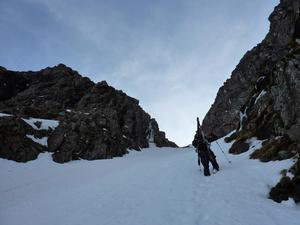 Gully 7, Liathach: Coire Na Caime: Heading up Gully 7 Photo: Scott Muir