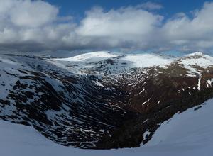 A Gully, Beinn Bhrotain: Top of A Gully, April 2011 Photo: Scott Muir