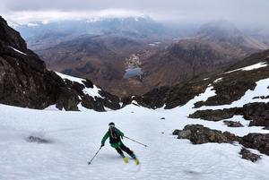 Willink's Gully, Blá Bheinn: Dave Anderson just above the split in Willink's Gully Photo: Hamish Frost